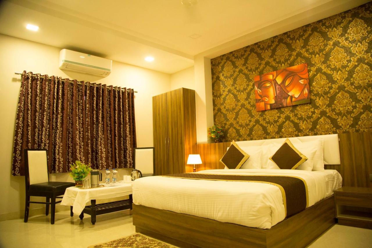 Hotel The Mewar Dabok Exterior photo